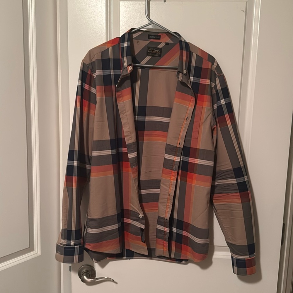 7 Diamonds Men's Plaid Button-Up Shirt Size L